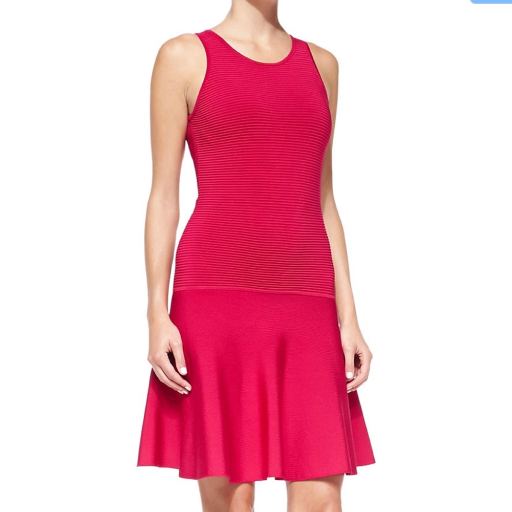 Milly Ribbed Mermaid Hem Midi Dress in Red - Large